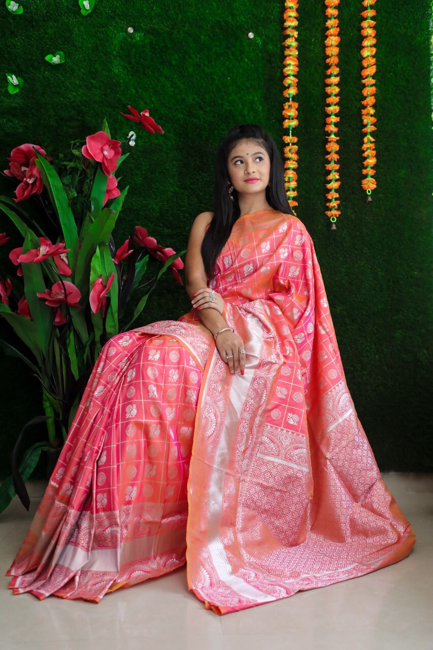 Lavender Pink Beautiful Lavender Pink Soft Silk Saree With Weaving Silver Zari