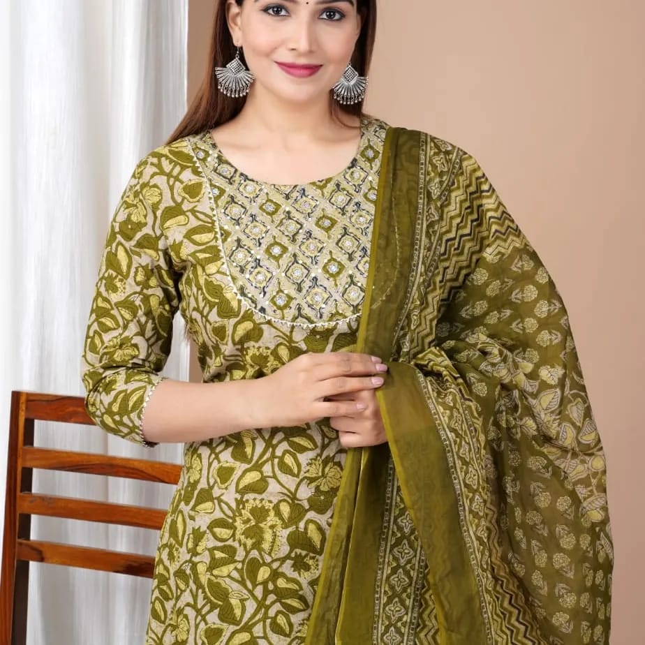 Green Straight Kurti With Pant